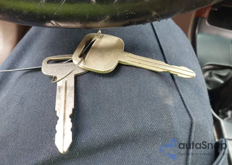 1997 Toyota 4Runner Sr5 V6 z USA, uszkodzony, nr VIN JT3HN86R3V0095075